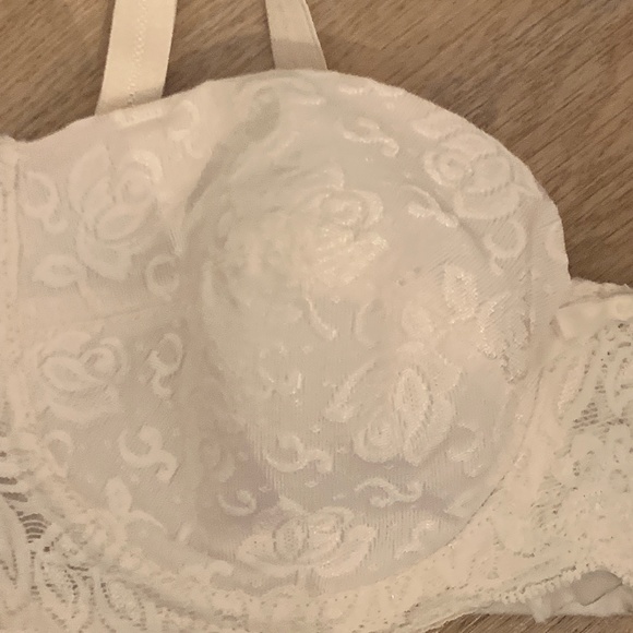 Vintage Vogue Bra - Picture 3 of 5